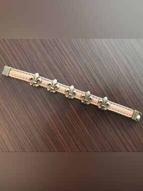 Men's Tan Leather Bracelet with Fleur-de-Lis Metal Accents
